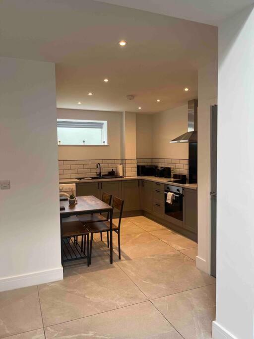 Entire Property In Downham Market, Serviced Accomodation Daire Dış mekan fotoğraf